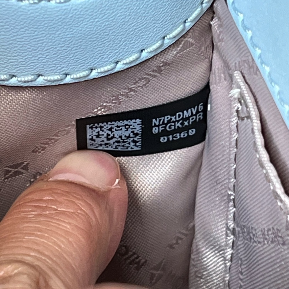 🌼Michael Kors Set - Picture 12 of 16